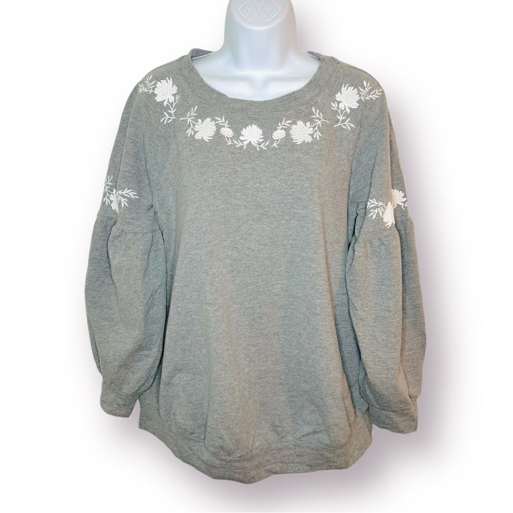 Isabel Maternity by Ingrid & Isabel Floral Embroidered Yoke Sweatshirt Grey M